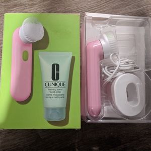Clinique Sonic System Purifying Cleaning Brush